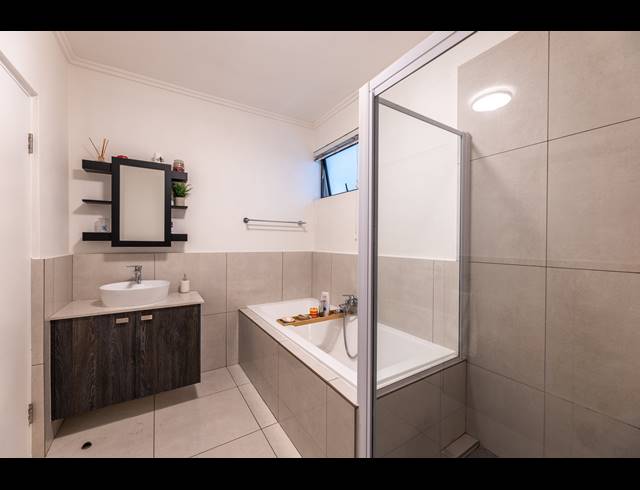 1 BEDROOM APARTMENT FOR SALE IN RIVONIA